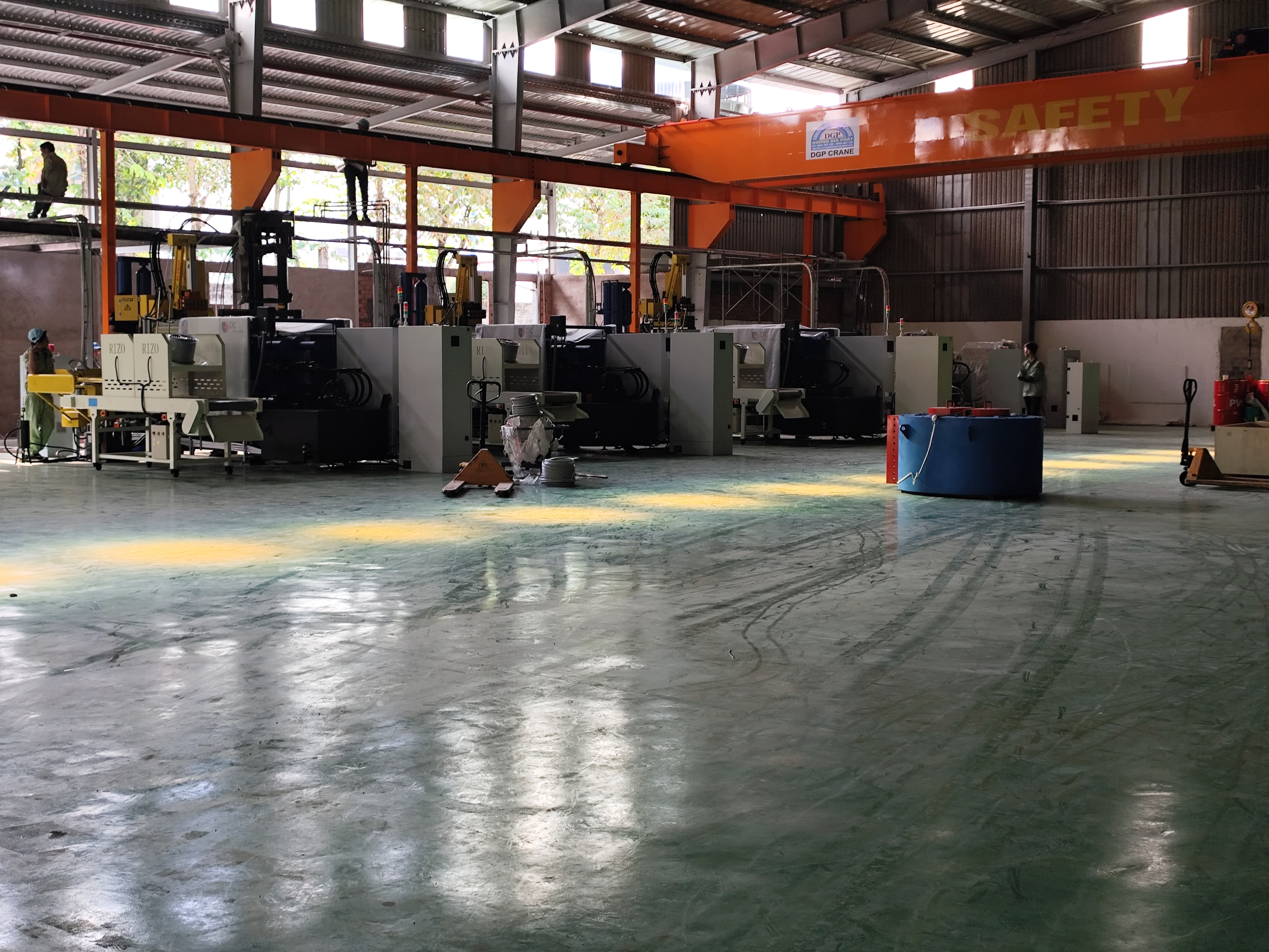 Die casting machine (3)